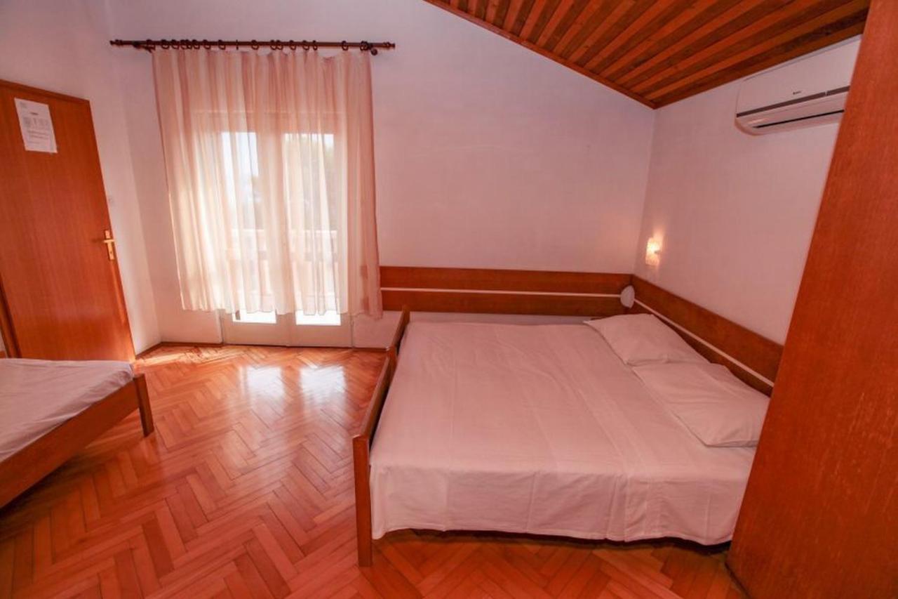 Villa Pinus Sumartin Zewnętrze zdjęcie